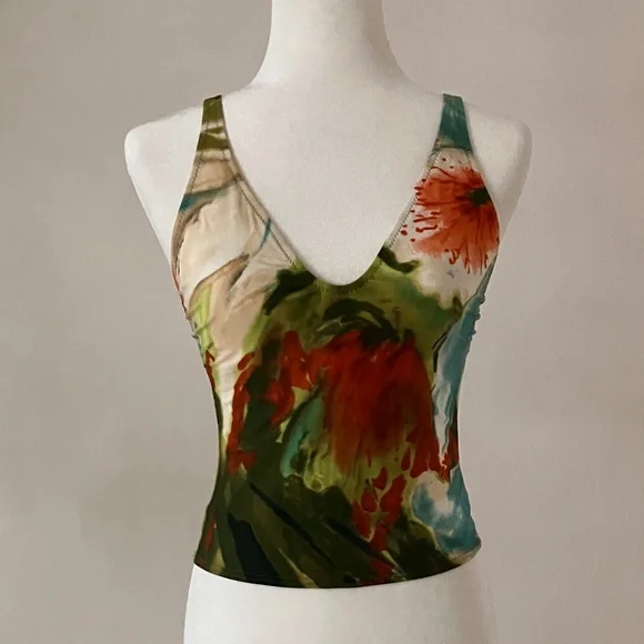 NEW SHAN SWIM TOP - Picture 5 of 14